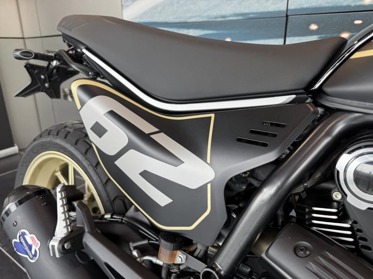 DUCATI SCRAMBLER FULL THROTTLE