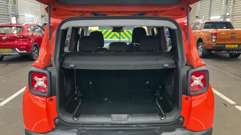 2018 Jeep Renegade 1.4T MultiAirII Longitude SUV 5dr Petrol DDCT Euro 6 (s/s) (140 ps) ESTATE Pet...