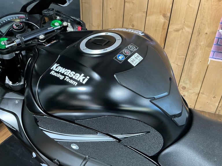 Kawasaki ZX10RR Performance WINTER EDITION 2018 Genuine 202bhp at the Wheel!