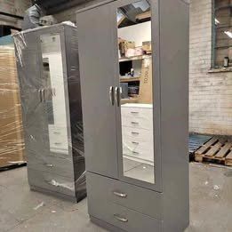 💥WARDROBE NEW CONDITION CHEST DRAWERS , BED SIDES NEAR ME ASSEMBLED FOR SALE AND 1 YEAR Warrenty💥