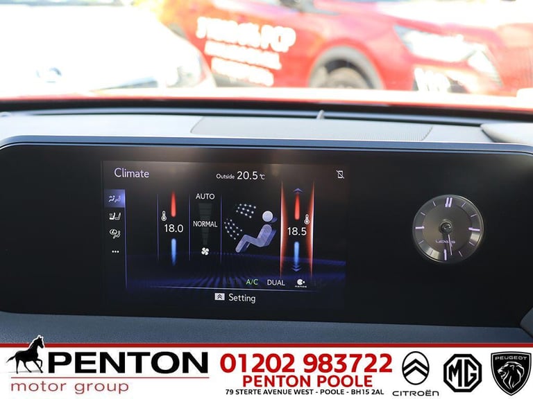  Lexus UX 2.0 250h Premium SUV 5dr Petrol Hybrid E-CVT Euro 6 (s/s) (184 ps) Petrol/Electric Hybr...