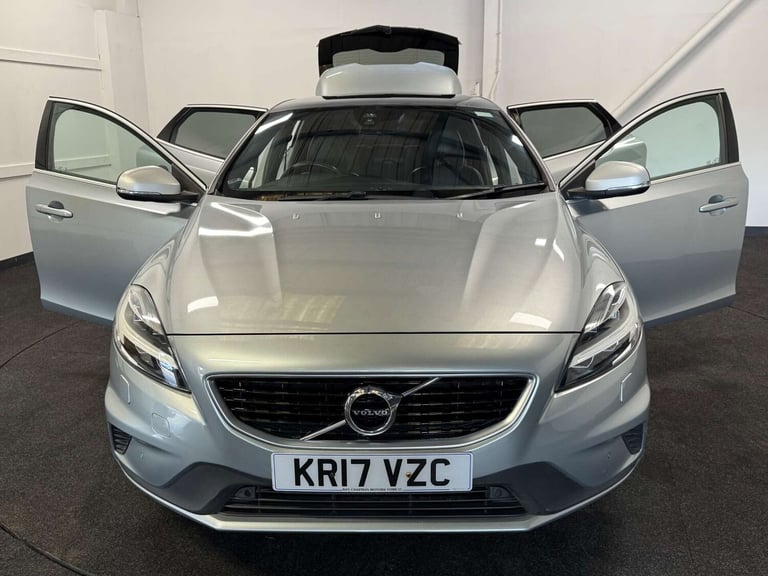 2017 Volvo V40 2.0 V40 R-Design Pro D3 Auto 5dr Hatchback Diesel Automatic