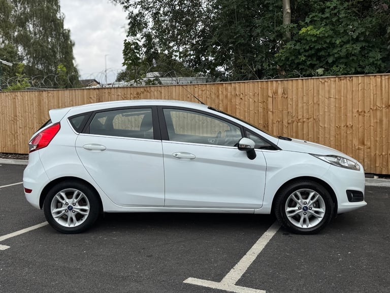 2016 Ford Fiesta 1.25 82 Zetec 5dr HATCHBACK Petrol Manual