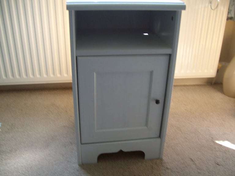 White Ikea Bedside cabinet (pending collection)