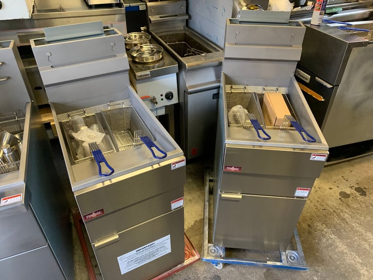 NEW GAS FRYER  2 BASKET CATERING COMMERCIAL SHOP MACHINE CAFE RESTAURANT KITCHEN 