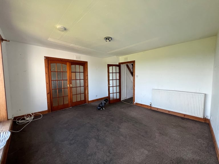 3 Bed Upper Maisonette 