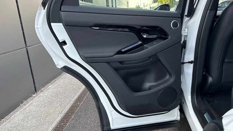 2025 Land Rover Range Rover Evoque 2.0 D165 Dynamic SE 5dr Auto Diesel Hatchback Hatchback Diesel...