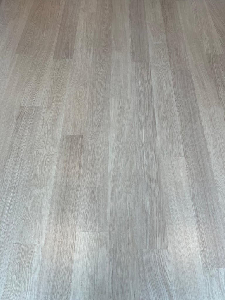 Light Oak Laminate Flooring - Your Offer!