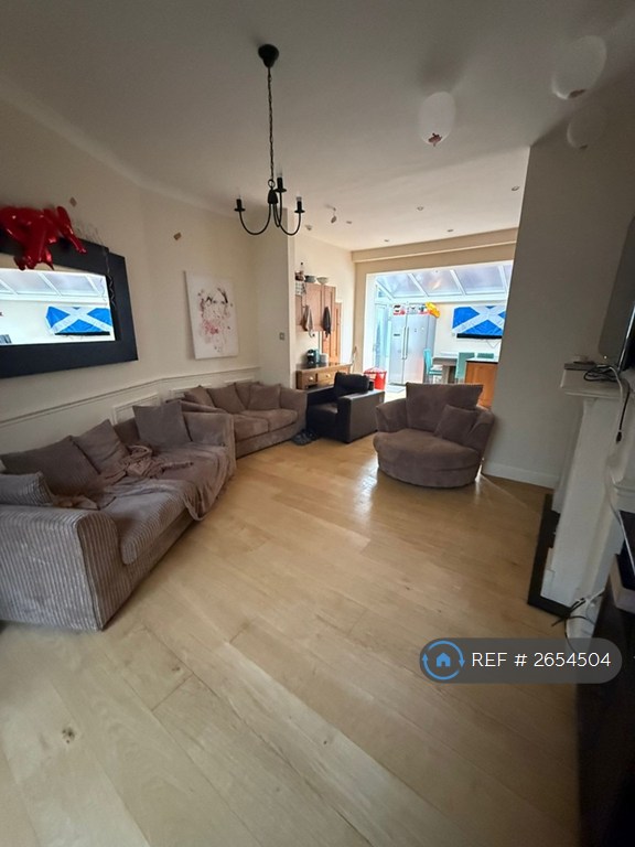 8 bedroom house in Tankerville Terrace, Newcastle Upon Tyne, NE2 (8 bed) (#2654504)