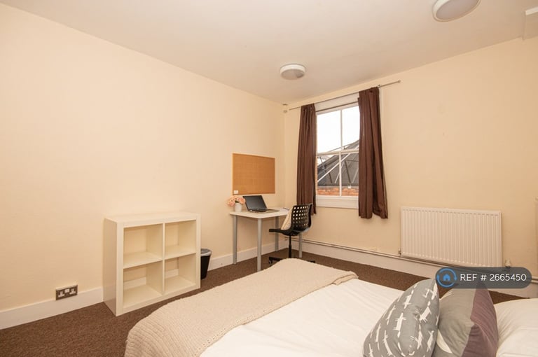 6 bedroom house in Bedford Street, Leamington Spa, CV32 (6 bed) (#2665450)