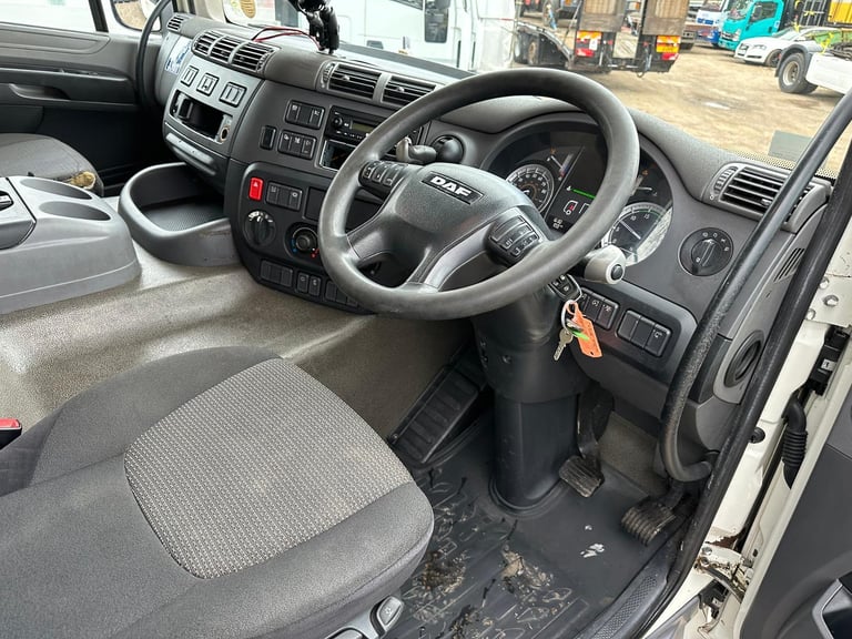 DAF TRUCKS CF250 2016 18 ton scaffold dropside truck EURO 6 auto