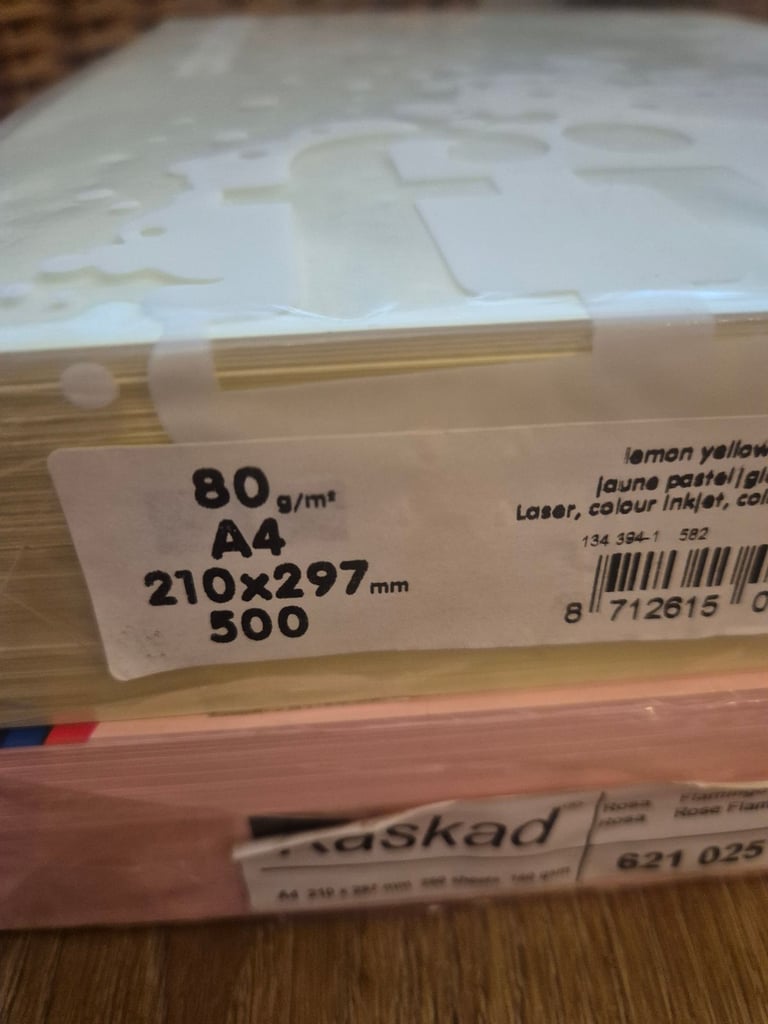 8 packs coloured paper 