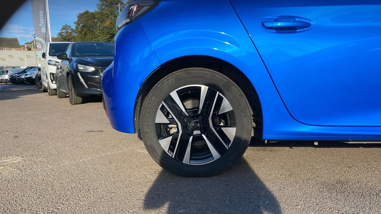 2024 Peugeot 208 50kWh E-Style Hatchback 5dr Electric Auto (7.4kW Charger) (136 ps) Hatchback Ele...