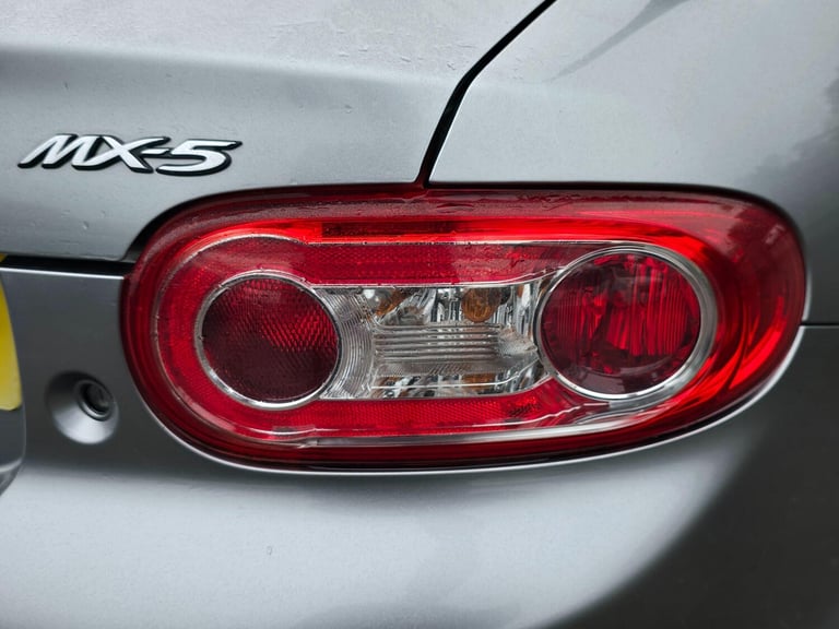 2015 Mazda MX-5 2.0i Sport Tech Roadster Euro 5 2dr CONVERTIBLE Petrol Manual