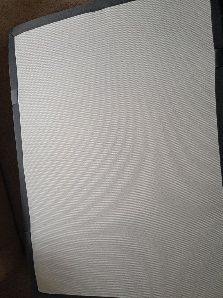 image for Emma double size 4' 6" memory foam mattress lovely clean condition Pet/smoke free home Freeland