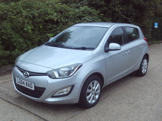 image for 2014 Hyundai i20 1.4 Active 5dr Auto Silver 16k Miles Years MOT Warranty HATCHBACK Petrol Automatic