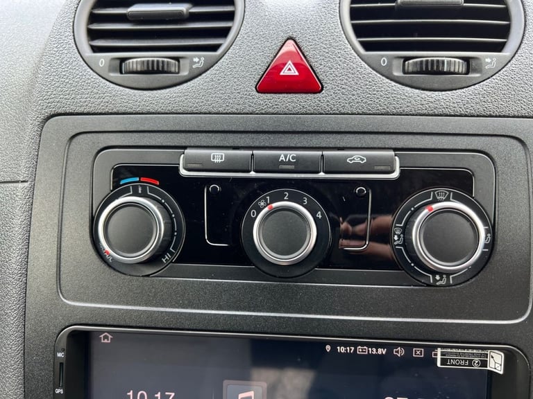 2014 Volkswagen Caddy 1.6 TDI BlueMotion Tech C20 Highline Panel Van 4dr Diesel DSG L1 H1 (142 g/...