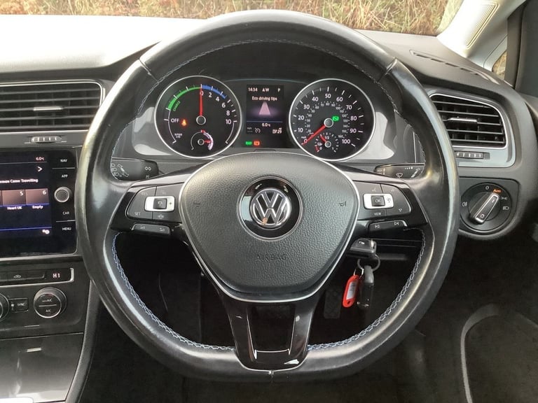 2019 Volkswagen Golf 35.8kWh e-Golf Hatchback 5dr Electric Auto (136 ps) Hatchback ELECTRIC Autom...