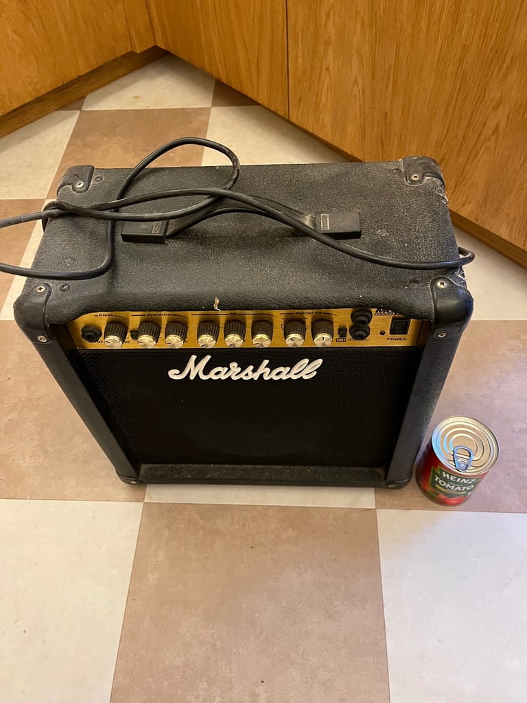 Marshall MG15DFX amp