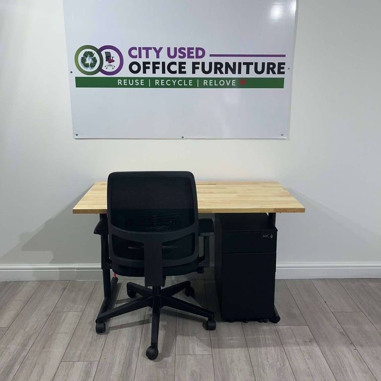 Solid Oak Wood Bench Desks – 2 / 4 / 6 / 8 Person – Black Metal Legs