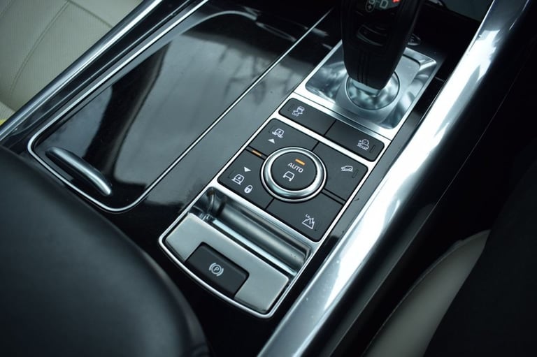 2018 Land Rover Range Rover Sport 3.0 V6 S/C HSE Dynamic 5dr Auto ESTATE PETROL Automatic