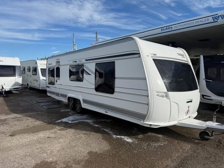 image for 2017 FENDT DIAMOND 700 5 Berth fixed Island bed