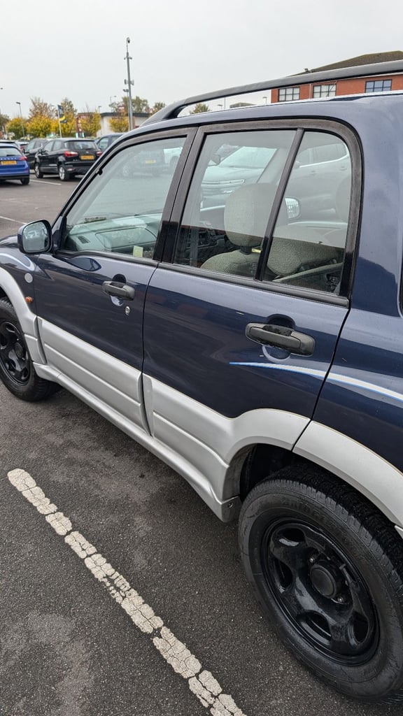 Suzuki vitara V6 2.5 petrol 