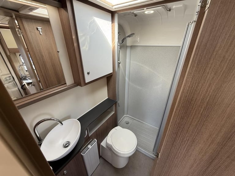 2018 BAILEY UNICORN SEVILLE 2 BERTH TOURING CARAVAN
