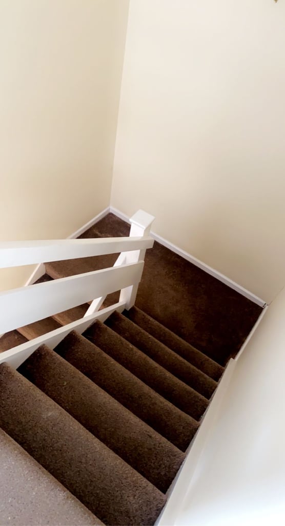 ONE (1) BEDROOM FLAT IN GRAVESEND - DA12 1EY FOR JUST £1080pcm NEWLY REFURB. (AVAILABLE NOW)