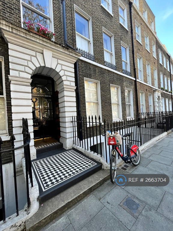 2 bedroom flat in Doughty Street, London, WC1N (2 bed) (#2663704)