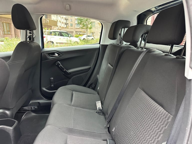 2015 Peugeot 208 1.6 BlueHDi Active Euro 6 5dr HATCHBACK Diesel Manual