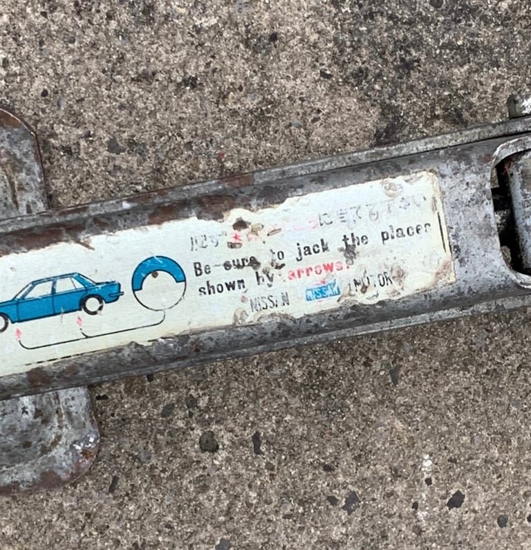 Car jacks 