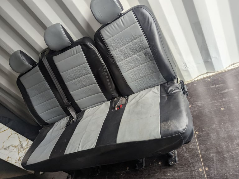 Vauxhall vivaro back passenger seats and parcel selfs