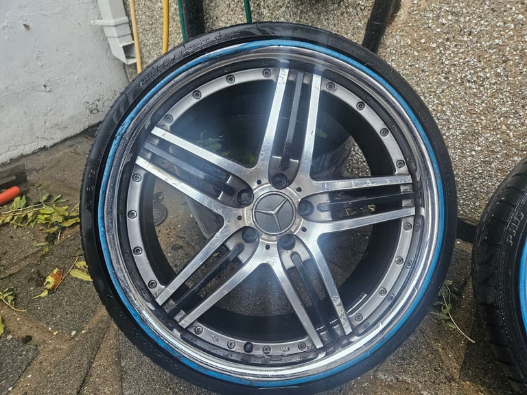 20inch mercedes wheels with new tyres