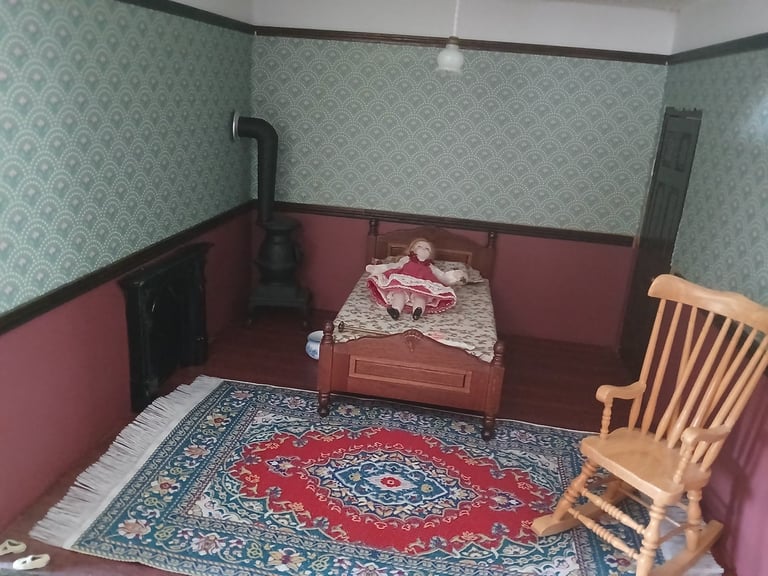 1/12th scale victorian dolls house