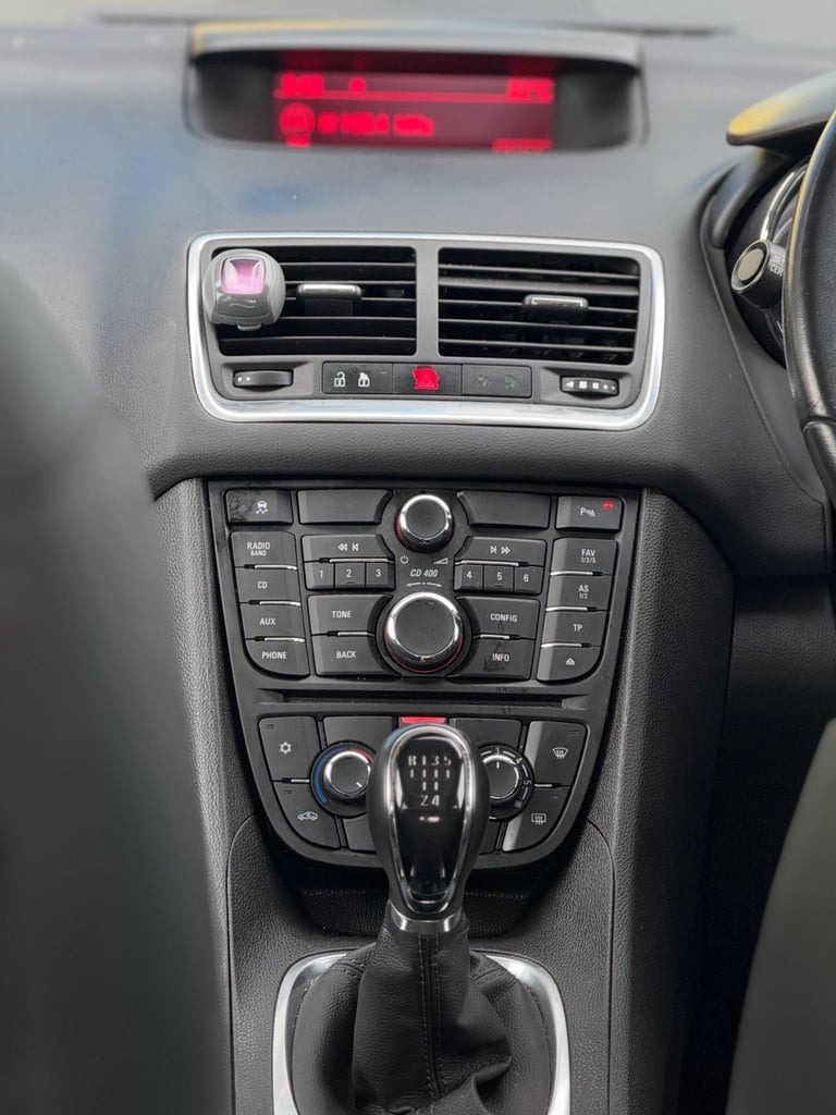2015 Vauxhall Meriva 1.4i Turbo SE Euro 6 5dr MPV Petrol Manual