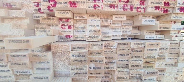 Timber latzs