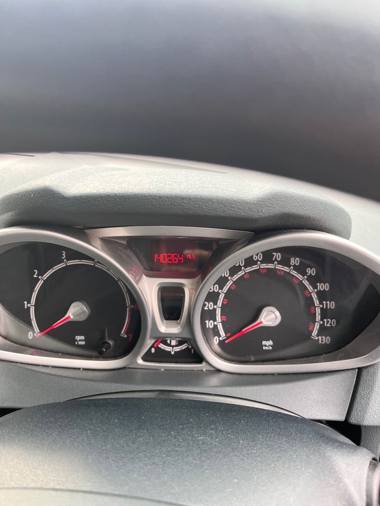Ford, FIESTA, Hatchback, 2011, Manual, 1388 (cc),5 doors - Image 5