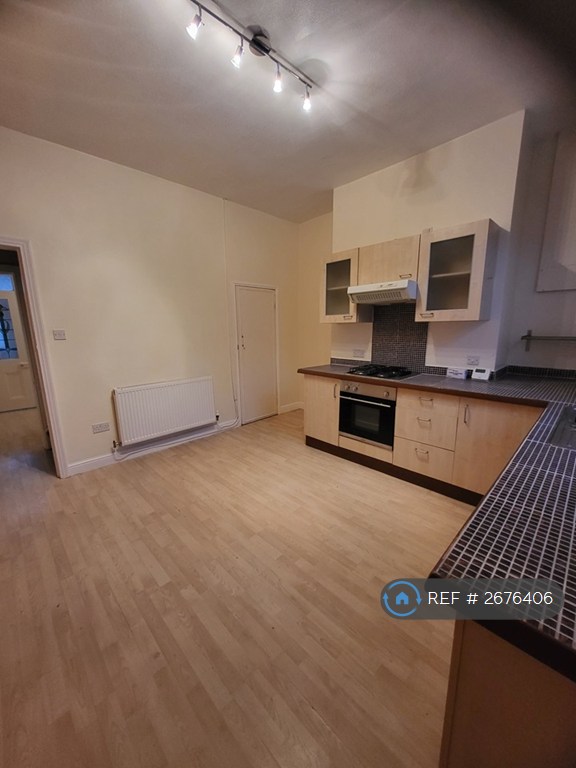 2 bedroom house in Tom Shepley Street, Hyde, SK14 (2 bed) (#2676406)