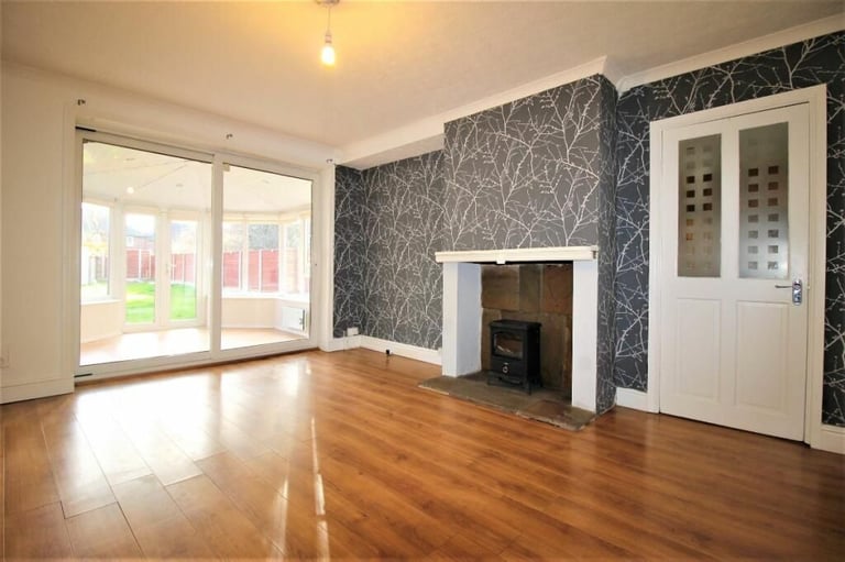 Hillend Road, Manchester, M23