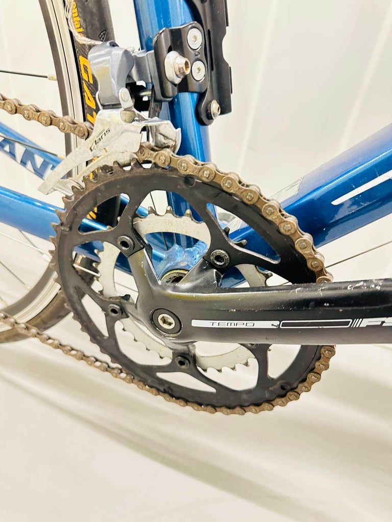 GIANT DEFY Size/M Super LW 20 Speed STI Gears Road Bike