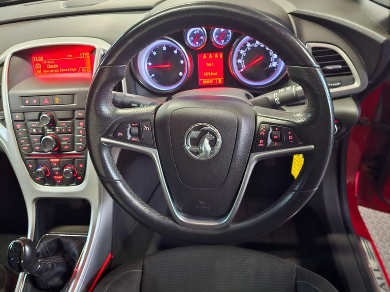 Vauxhall Astra 1.7 CDTi SRi Euro 5 5dr Diesel Manual - Image 25