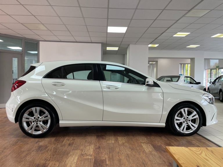 2017 Mercedes-Benz A-Class 2.1 A200d Sport (Premium Plus) Hatchback 5dr Diesel 7G-DCT Euro 6 (s/s...