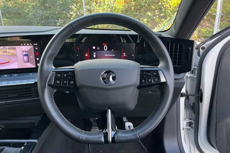 2022 Vauxhall Astra 1.2i Turbo (130 PS) GS Line 5 Door Petrol Hatchback *** 1 Owner / Full Vaux H...