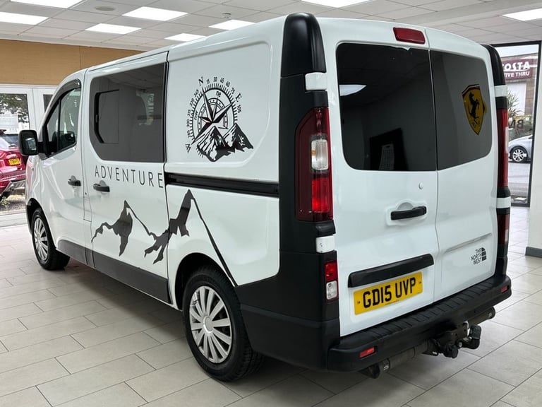 2015 Renault Trafic 1.6 dCi 27 Business camper conversion, 6 seats 5dr Diesel Manual SWB Standa C...