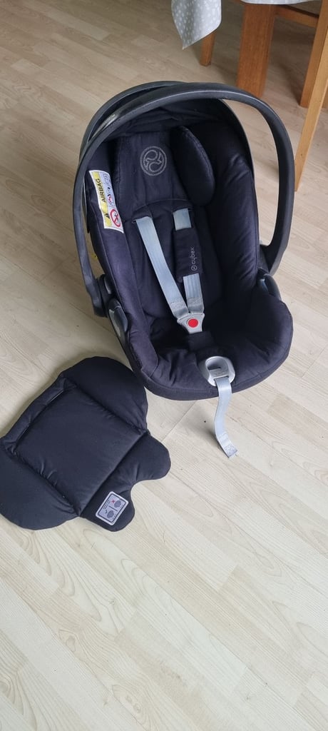 Cybex car seats and isofix base