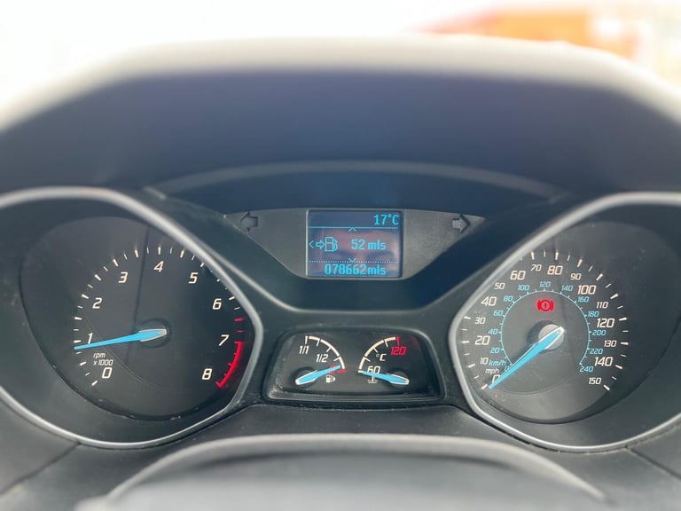 2013 Ford Focus 1.6 Zetec Euro 5 5dr HATCHBACK Petrol Manual