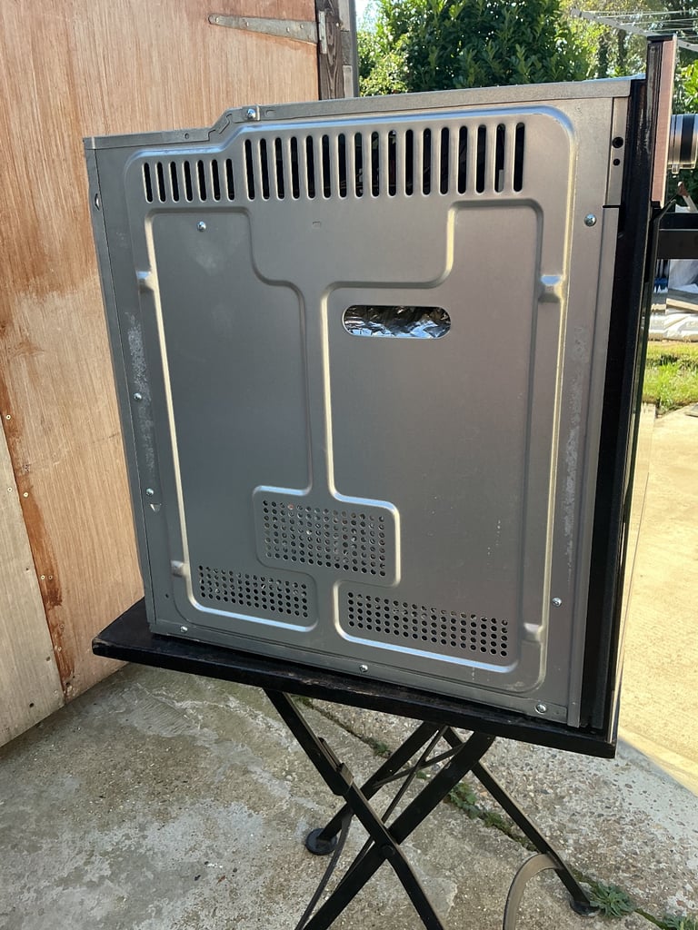 Electric fan oven 