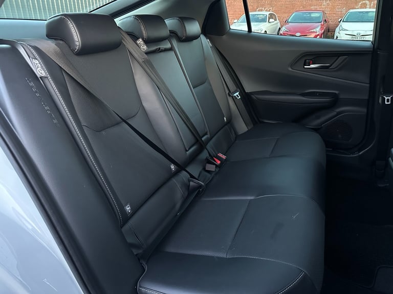 2023 TOYOTA PRIUS 2L Petrol Hybrid Electric Euro 6 Sunroof Leather 5 Seater 5dr