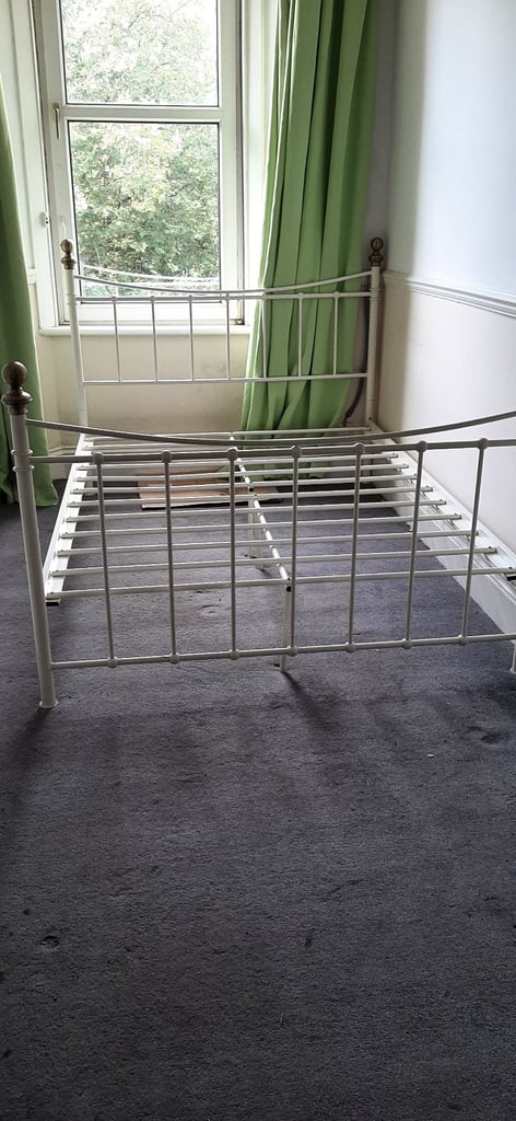 Assemble double bed, mattress 